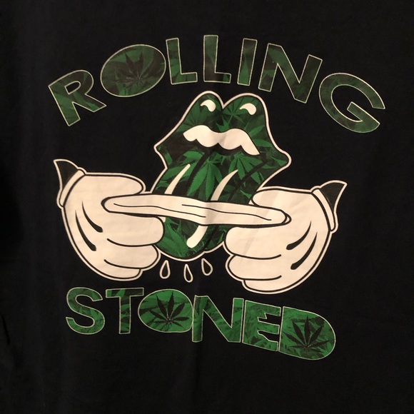 Rolling stoned t-shirt (inventory tub #1) - Picture 2 of 4